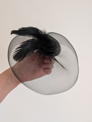 Black fascinator hair clip - black,