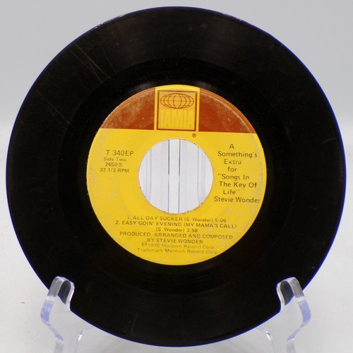 Stevie wonder something s - wonder, something's
