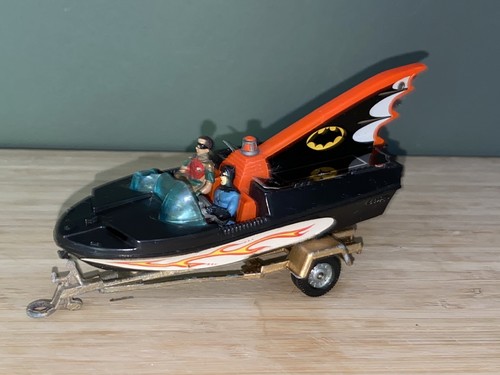 Corgi 107 batman glastron - 107,