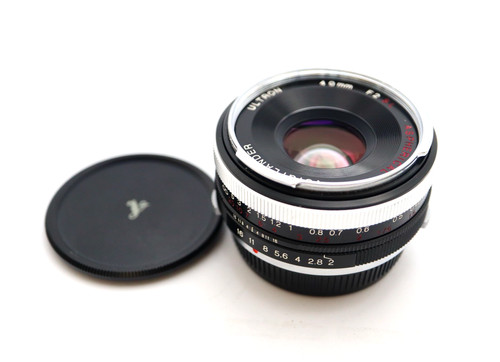 675 voigtlander ultron - voigtlander, f2