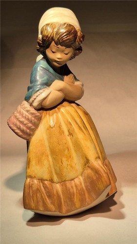 Lladro gres figurine - , girl
