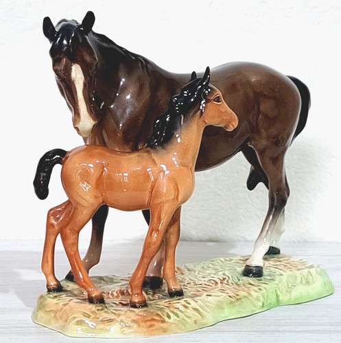 Beswick bay mare and chestnut - beswick,
