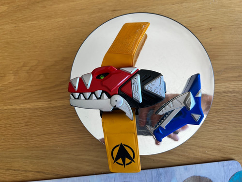 Power rangers dino - rangers, thunder