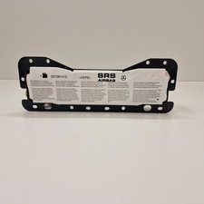 MERCEDES-BENZ AMG GT C190 KNEE