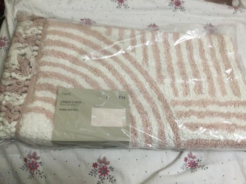 Next new egyptian - linear, curve