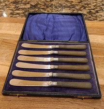 Set of 6 EPNS butter knives -