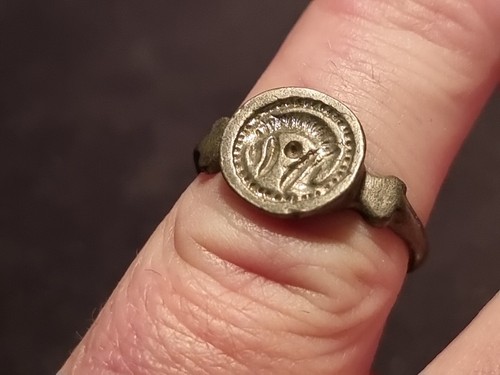 Roman silver ring 4th - , century