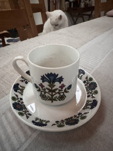 Stunning 1960s cup - stunning, saucer
