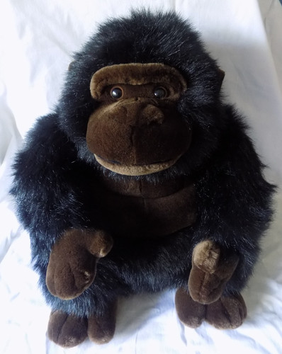 Vintage sitting down gorilla - vintage,