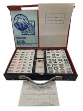 Vintage 1974 Mah-Jong Set