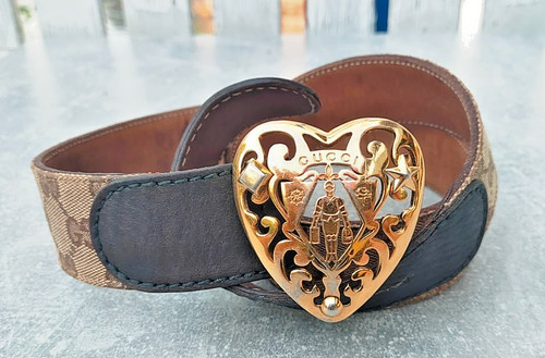 Authentic gucci heart crest - authentic,