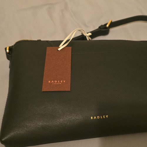 Radley london pocket crossbody - london,