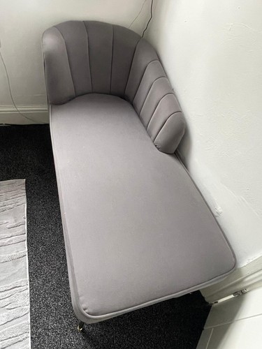 Grey chaise lounge sofa - -, good