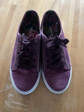 Moshulu Burgandy Trainers