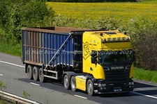 Truck Photo 12x8 - Scania R520 - Metal Traders - Y5 BML