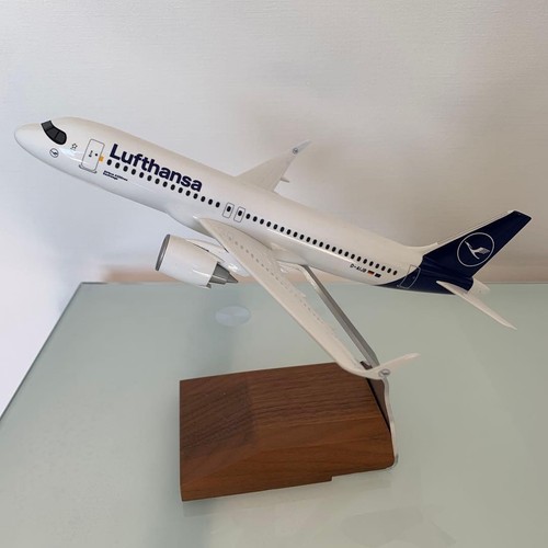 Lufthansa a320neo made pacmin - a320neo,