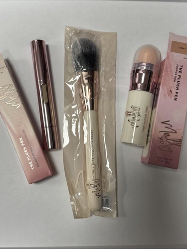 Mally plush pen brightening - mally,