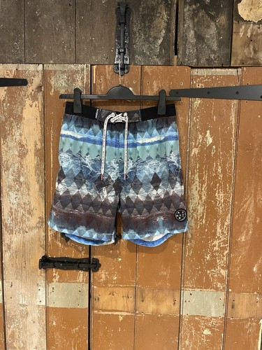 Maui and sons swimming - sons, shorts
