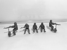 1/72 Vietnam War HUEY UH1 Door Gunner and pilots (3D Printed)