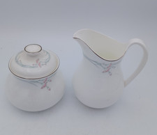 Royal Doulton Carnation H5084