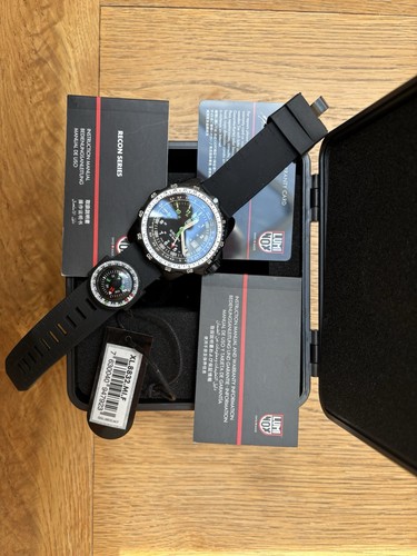 Luminous 8830 gmt quartz watch - gmt,