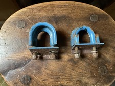 TRIUMPH SPITFIRE HERALD VITESSE GT6 TR4 - TR6 PAIR STEERING RACK CLAMPS & PLATES