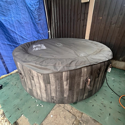 Grey round inflatable - hot, tub