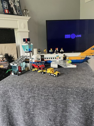 Lego 60262 passenger airplane - lego,