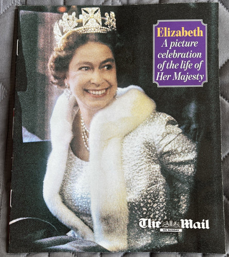 The daily mail queen - mail,