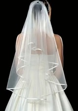 Veil Ribbon Edge 2 Tier White Short 80cm REDUCED