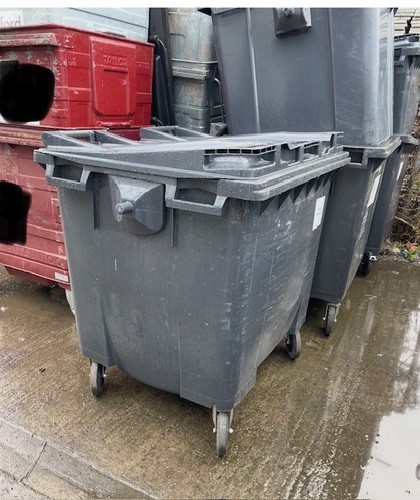 1100 litre plastic - 1100, plastic**