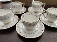 Interval Gladstone 5 Coffee Cups And Saucers Red/grey Pattern Gold Rimmed