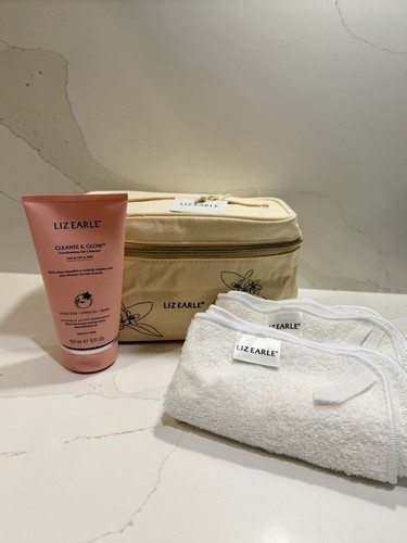 Liz earle gift set with - liz,