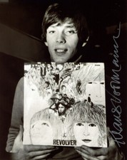 KLAUS VOORMANN SIGNED