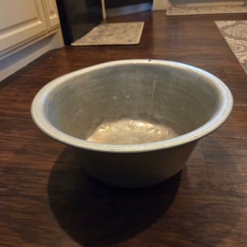 Vintage large aluminum wash - vintage,