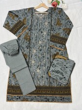 Elegant 3 Piece Readymade