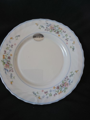 Vtg arcopal victoria french - vtg,