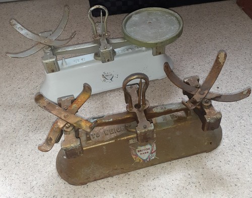 Vintage kitchen scales x2 - ,