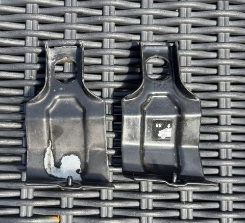 Thule metal bracket number