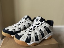 K-Swiss Women’s ST429 Tennis Trainer Shoe Size 4  