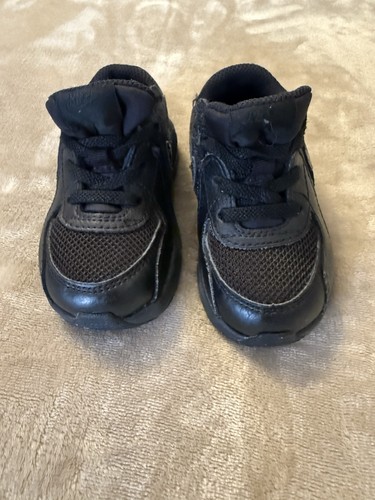 Nike air huarache triple - nike,