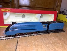 Hornby R2059 LNER Garter Blue