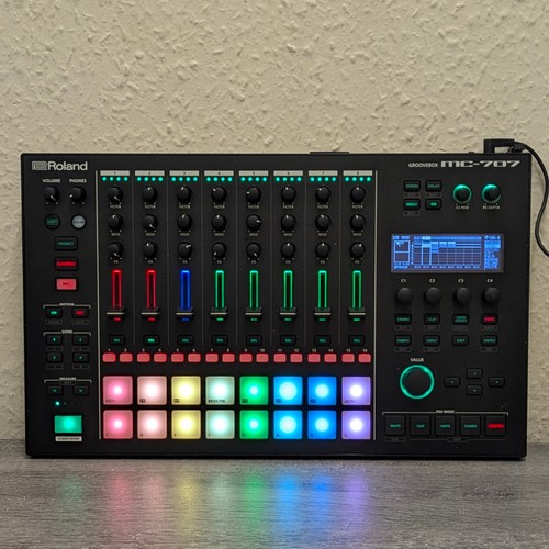 Roland groovebox 707 - mc-707, drum