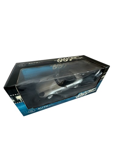 Autoart james bond - 1:18,