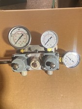 SERVICED TWIN CO2 REGULATOR WITH J/GUEST FITTING