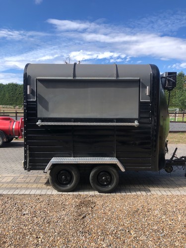 Horse trailer bar with beer - bar,