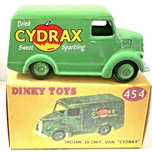 Dinky 454 trojan van - trojan,