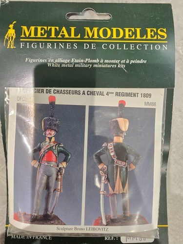 Metal modeles officier - modeles,