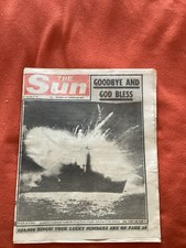 HMS Antelope  Falklands War Page 3 Girl Lalla Dean Sun May 26 1989 Newspaper 