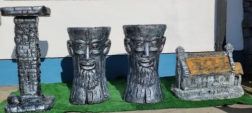 Large face log planter mould - large,